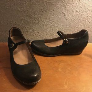 dansko shoes black loralie sz 39   8.5 mary jane